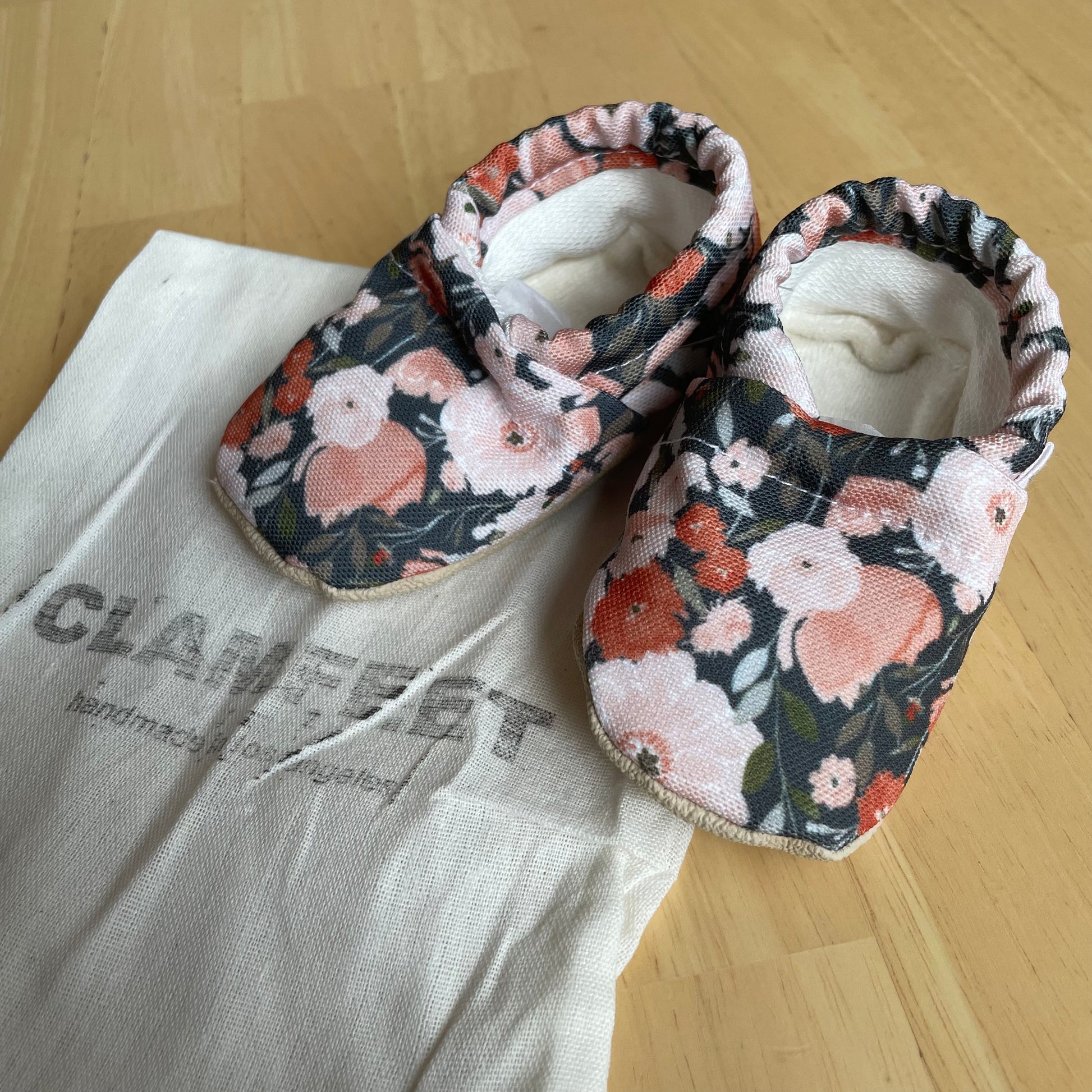 Size two deals baby shoes